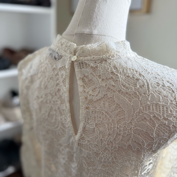 NWT LOFT Beautiful Ivory Cream Bell Sleeve Lace Overlay Blouse Size Small - Picture 8 of 9